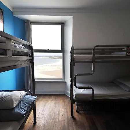 St Christopher's Newquay Albergue *
