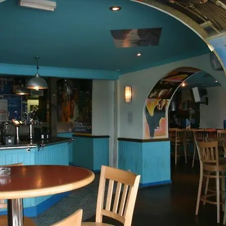 St Christopher's Newquay Albergue *