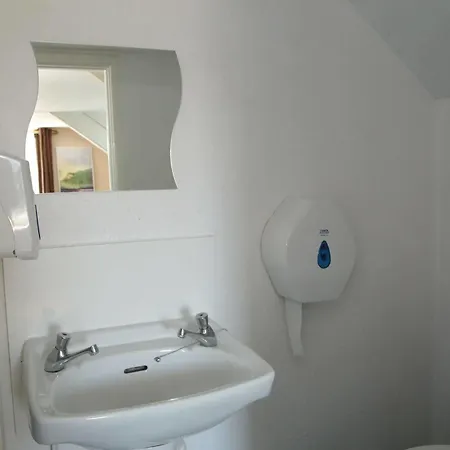 St Christopher's Newquay Albergue